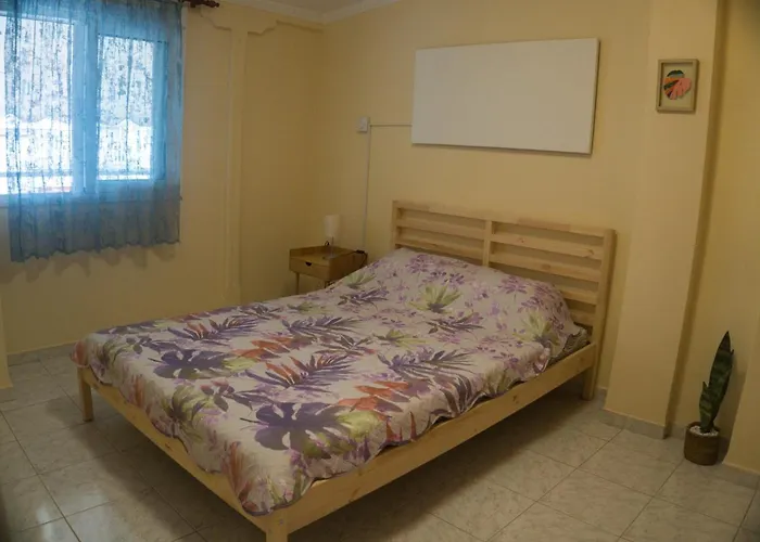 Modern Cozy Apartment In Kalamaria