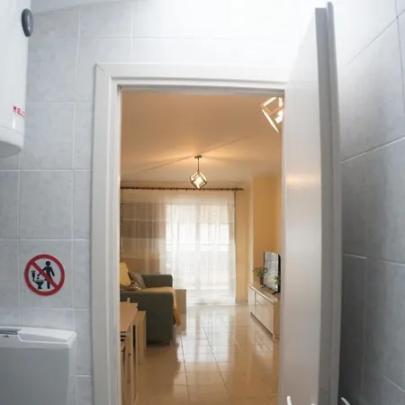 Modern Cozy Apartment In Kalamaria Exterior photo