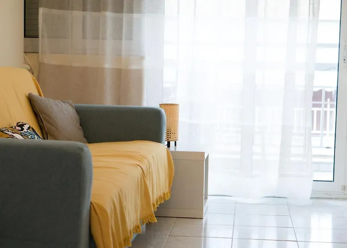 Modern Cozy Apartment In Kalamaria